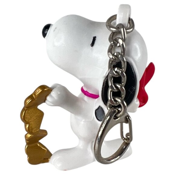 VTG Peanuts Snoopy figure Valentine Keychain Valentines Day Cutting Out Hearts - Picture 3 of 7